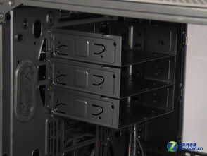 服务器级精品 TT Core X9机箱海外主机曝光图赏